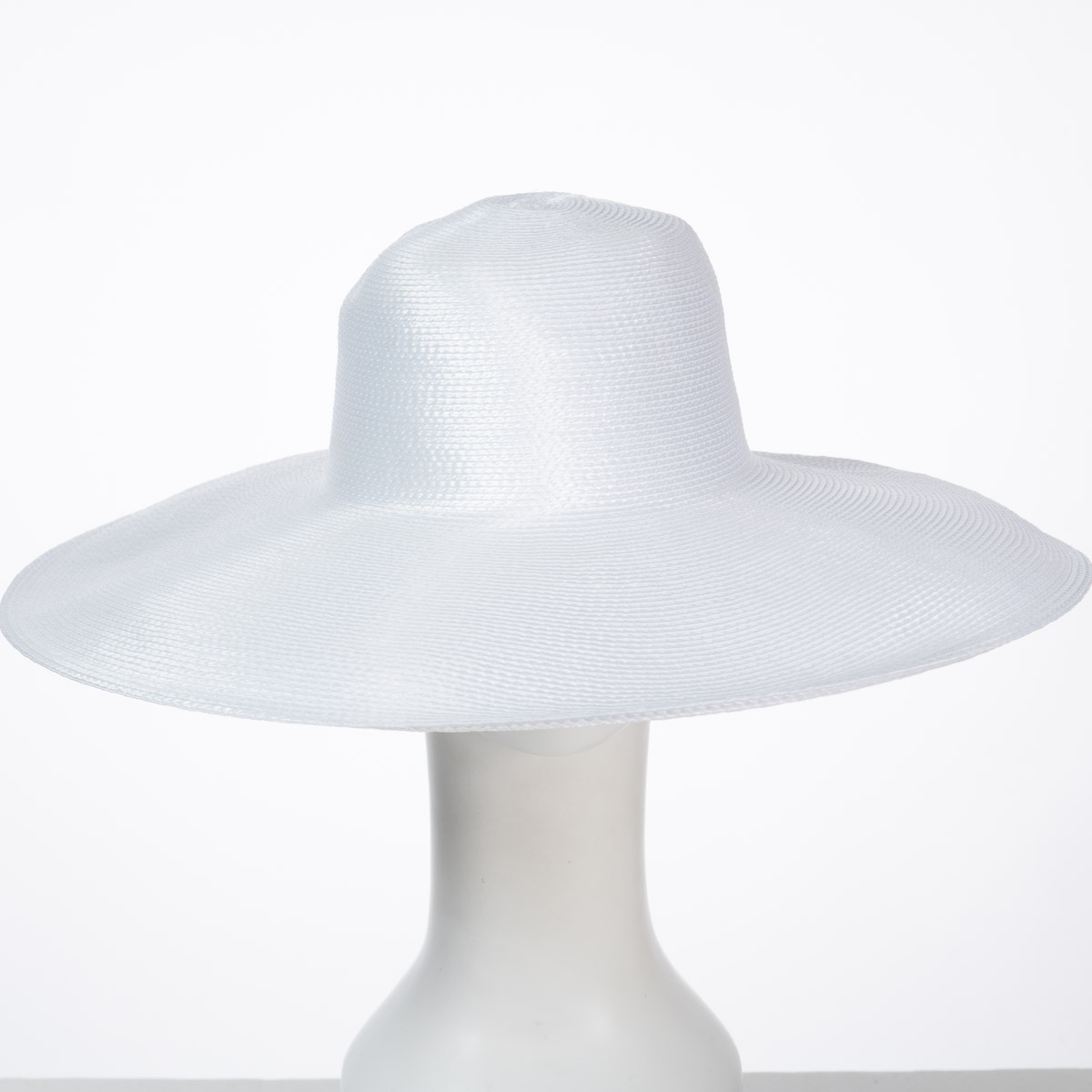 White Shiny Poly Straw Wire Edge Brim 