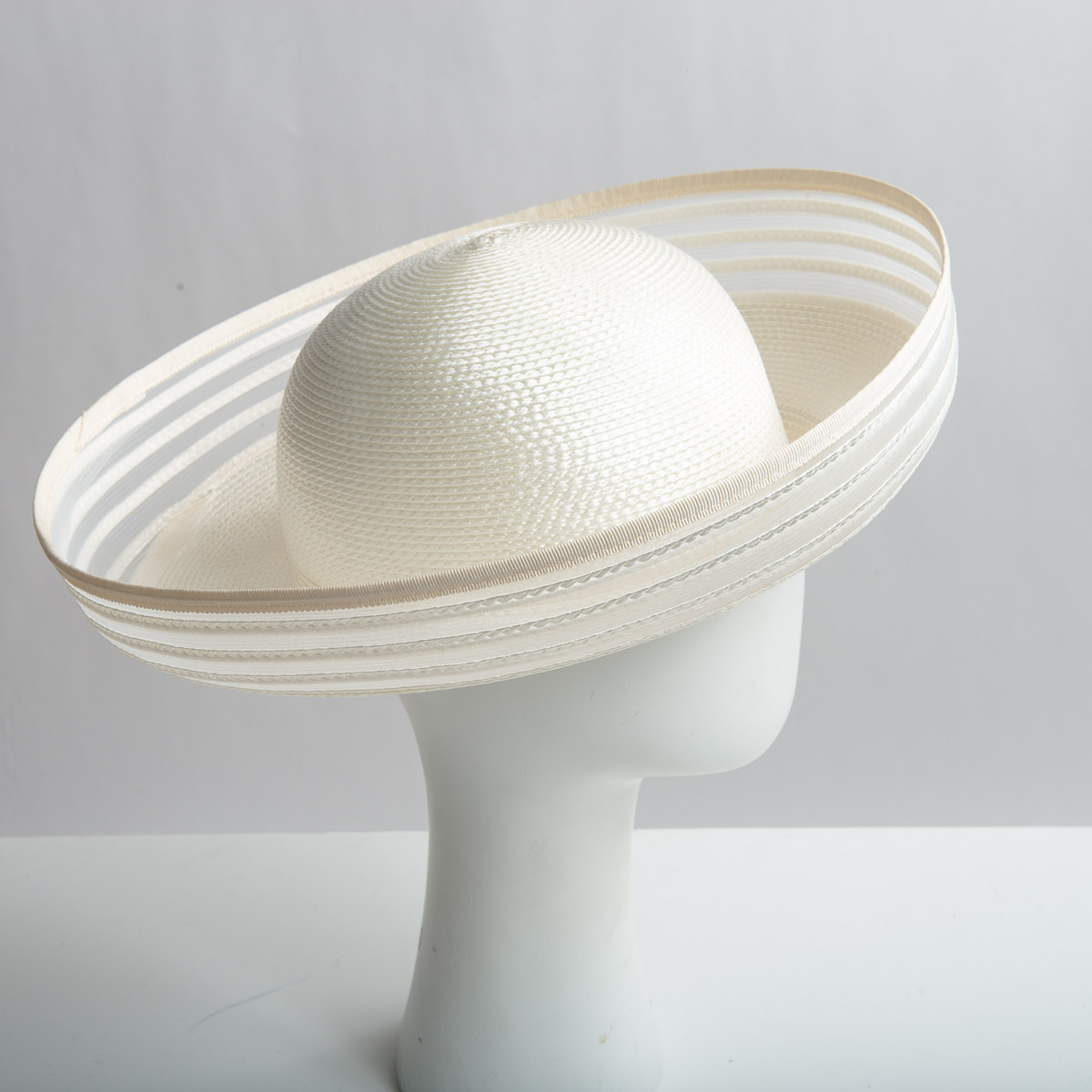 Beautiful Ivory Color Hat Lia main image 2